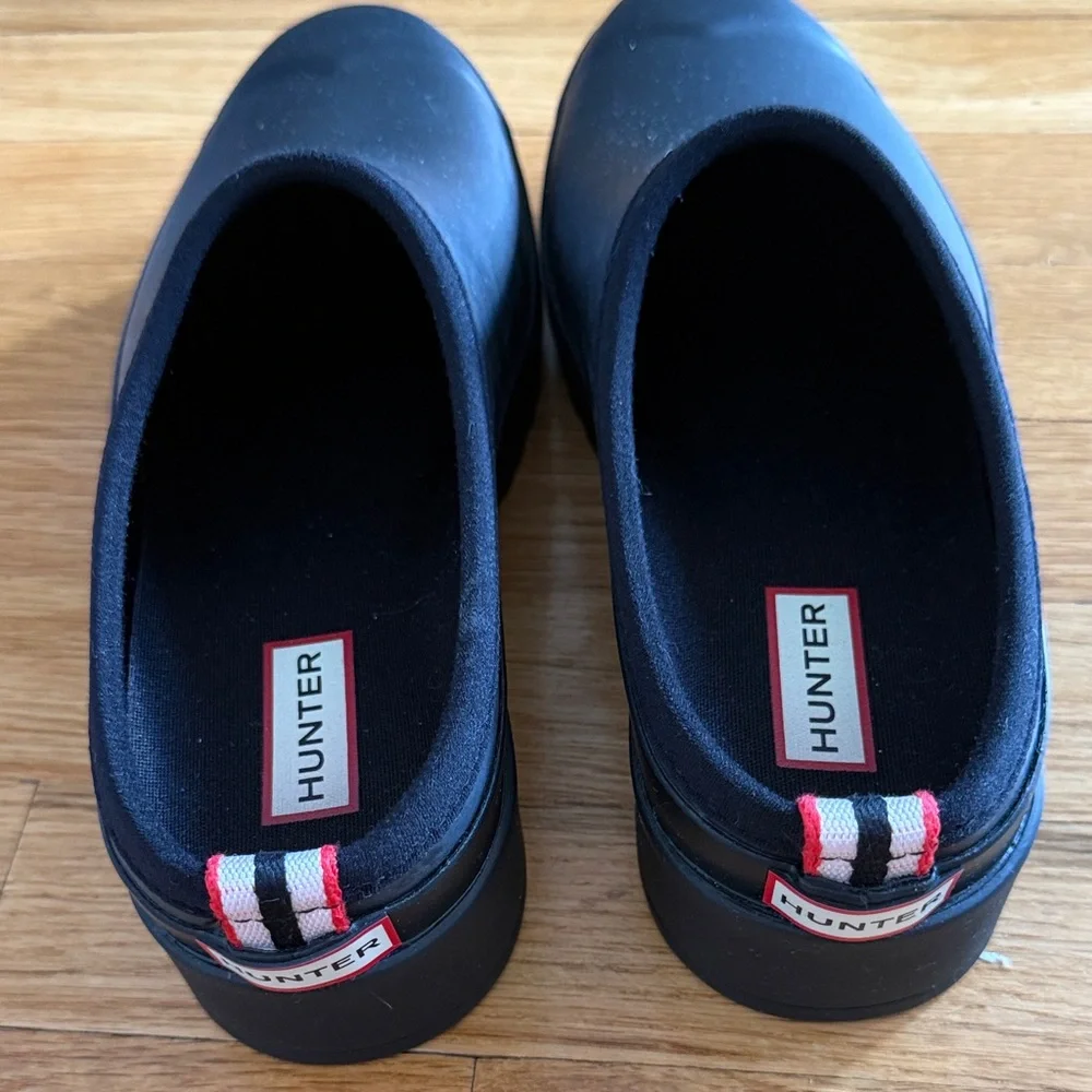 Hunter Black Slip-On Rain Clogs with Red-Trim Heel Loop